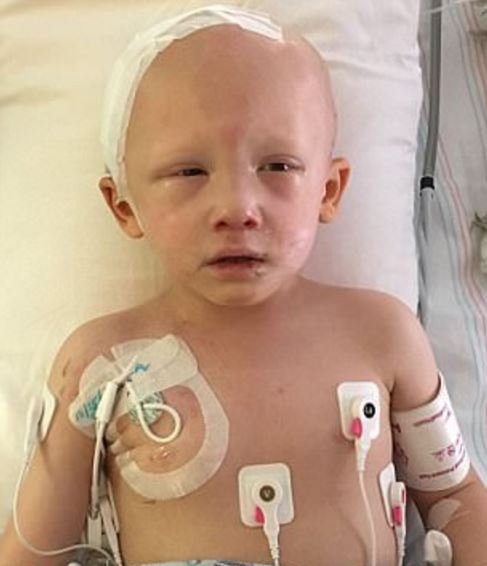 지난해 12월에 찍은 사진으로, 당시 가족들은 암이 급속도로 전개되고 있다는 소식을 들었다.(사진=페이스북)