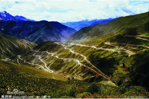 촨장시엔, 험준한 산과 협곡으로 이루어진 중국 최고 험준한 자동차 도로 (출처=바이두바이커)