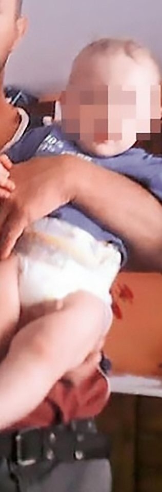 데니스(3)에게 장난감을 선물한 적이 있는 한 이웃은 “데니스는 사랑스러운 아이였다”고 설명했다.