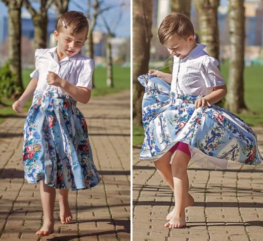 꽃무늬 롱 스커트를 입은 시안의 표정이 매우 밝아보인다. (사진=보어드판다)