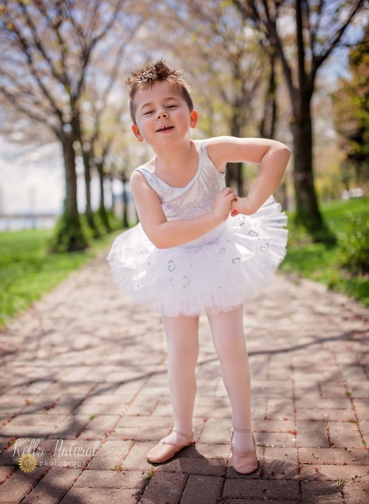 엄마에게 요즘들어 여자아이가 되고 싶다고 말한다는 이안. (사진=보어드판다)