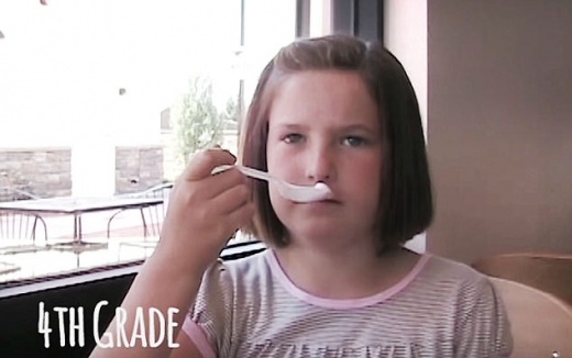 다른 친구들과 노는 것을 가장 중요한 화제거리로 삼았던 딸은 어느새 성숙한 답변을 하기 시작했다. (사진=유튜브 캡쳐)