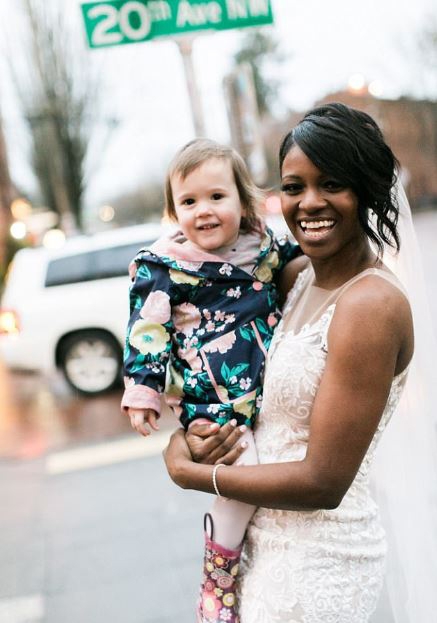 신랑신부와 함께 있던 사진작가는 우연히 ‘인연’이 된 둘의 모습을 카메라에 담았다. (사진=이미저)