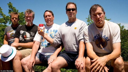 20012년 찍은 사진. 다들 부인할 수 없는, 완연한 중년 남성이 됐다. (사진=존 워드로)