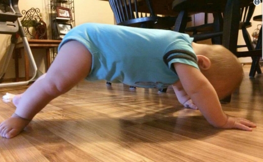 할아버지, 할머니도 손주 자랑 대열에 가세했다. (사진=트위터 캡처)