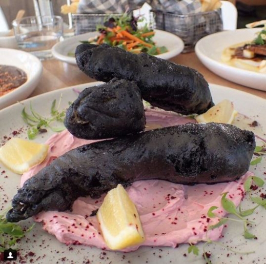 가까이서 보면 우리가 생각하는 ‘그것’에 더욱 가까운 자태. (사진=인스타그램)