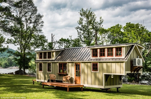 주방에 있는 또 다른 문은 바깥 테라스로 이어진다. (사진=데일리메일)