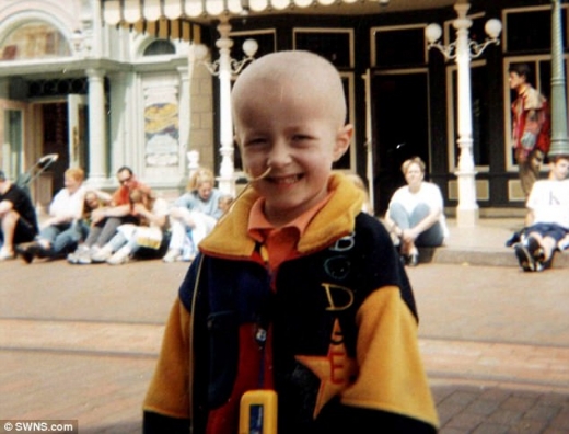 2000년도 디즈니랜드에서 찍은 사진.