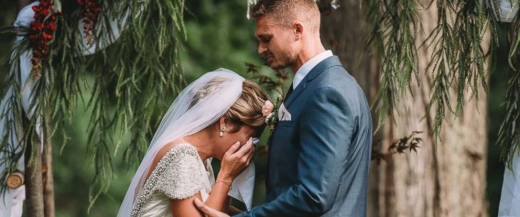 할아버지의 목소리가 들려오자 브리트니는 가슴 한 켠이 뜨거워지면서 눈물이 흘러내렸다. (사진=ABC)