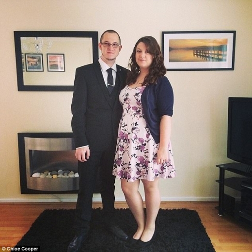 현재의 약혼자 애슐리와 함께 찍은 사진.