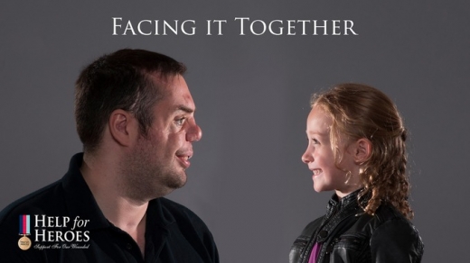 둘은 나이를 뛰어넘어 서로를 위하는 친구가 되었다. (사진=ITN)