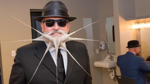 대회를 앞두고 대기중인 참가자들.