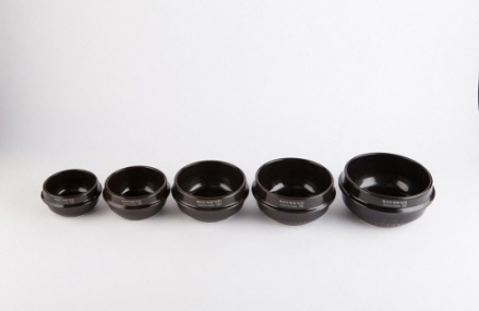 30년 전통의 도자기원료 전문 제조업체 고려도토㈜는 자사 무흡수 뚝배기인 ‘깨끗한뚝배기’가 13일 KBS 2TV ‘생방송 아침이 좋다’에 소개됐다고 밝혔다.