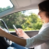 휴대폰 조작하는 운전자…감지·경고하는 자동차 AI (연구)