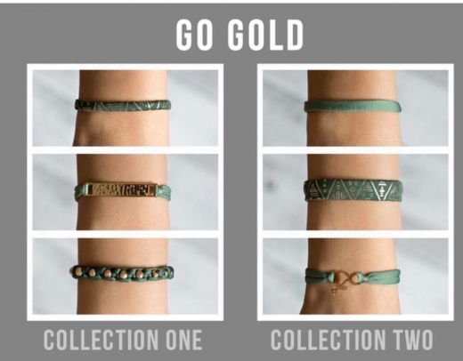 베카가 실제 판매하고 있는 팔지들. ‘just keep swimming’(아무리 힘들어도 계속 헤엄쳐)라는 의미를 담아 수영복 재료로 팔찌를 만든다.