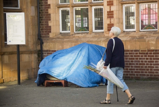 소말리족 엄마와 아들이 밤을 지새우는 법.