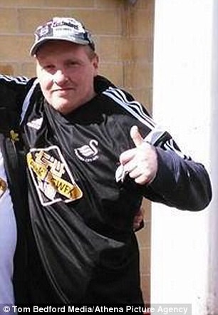 5살난 아들을 두고 스티브는 세상을 떠났다.