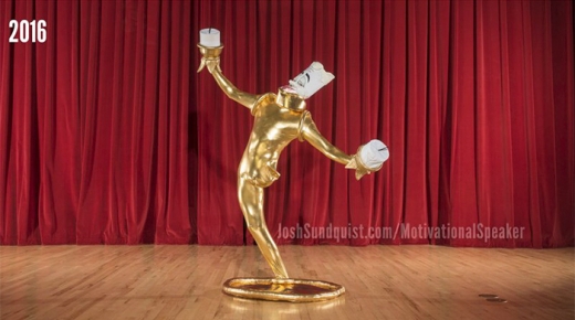 그는 디즈니가 자신을 고용해서 미녀와 야수의 촛대맨의 명성을 이어가야 한다는 농담을 던졌다.