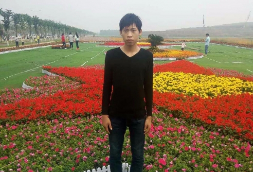 중병을 앓는 형제들의 안타까운 사정이 알려지면서 대륙 또한 함께 눈물을 흘리고 있다. (사진=이투)