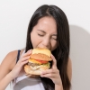 [건강을 부탁해] 밥 빨리 먹는 사람, 대사증후군 위험 높다 (연구)