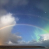 [지구를 보다] 오로라를 배경삼아 뜬 ‘쌍 달무지개’ 포착