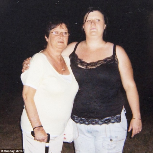 데브라는 1996년 12월 28일 아들을 잃고, 엄마 덕분에 슬픔을 이겨낼 수 있었다.