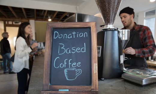 카페 바리스타 도니 폭스(21)는 “이기적인 손님들이 많을 거라 예상했지만 생각보다 극소수였다”고 전했다. 