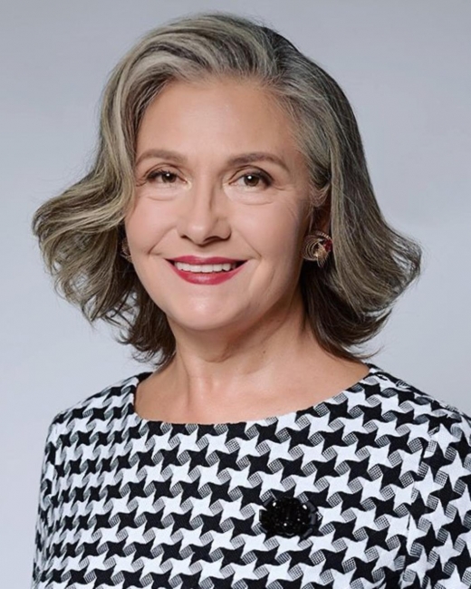 베네라 이슬라모바(Венера Исламова·63)