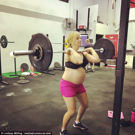 만삭의 몸으로도 운동을 거르지 않았던 그녀.