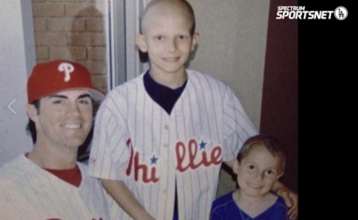 야구는 스멜처에게 ‘긴 터널 끝 한줄기 빛’과도 같았다.