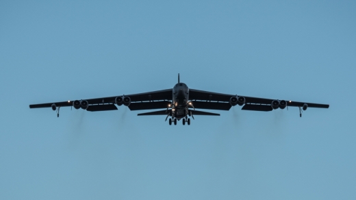 B-52 폭격기는 성층권의 요새라는 공식 호칭을 가지고 있지만, 육중한 몸집 덕에 크고 못생긴 뚱보로 불린다 (사진=미 공군)