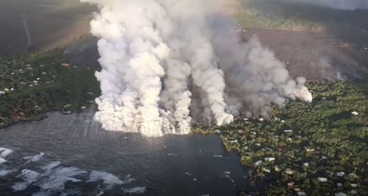 조수웅덩이가 많기로 유명한 카포호만 역시 용암으로 가득 찼다.