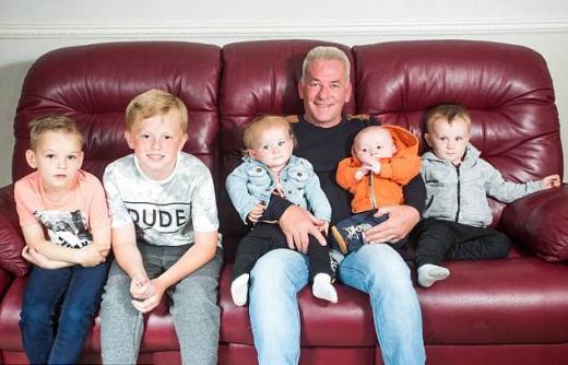 이안의 손자손녀들은 할머니가 남기고 간 육아 지침대로 잘 자라고 있다.