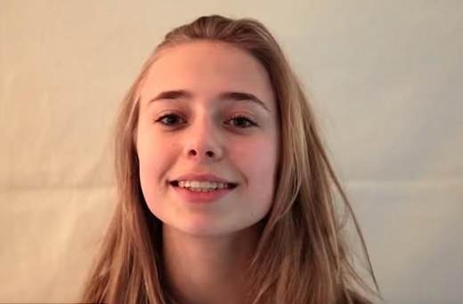 그리고 18살이 된 롯데는 어엿한 숙녀로 자랐다.