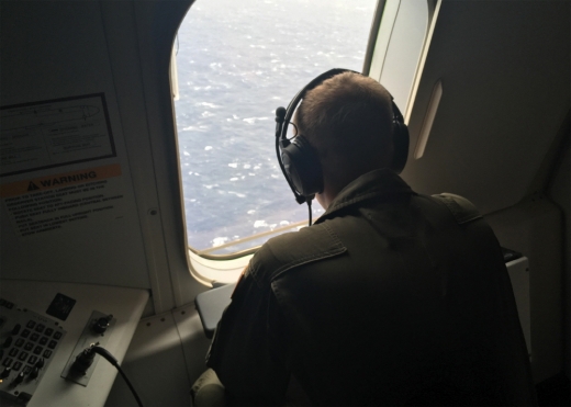 스텔라데이지호의 실종자와 부유물을 수색중인 미 해군 P-8A 해상초계기 (사진=미 해군)