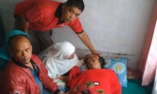 18개월 만에 무사히 집으로 돌아온 니닝 수나르쉬(53).