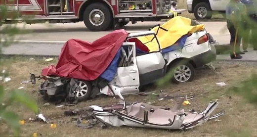 사고 현장을 수습하느라 1번 국도는 5시간 동안 폐쇄됐다.