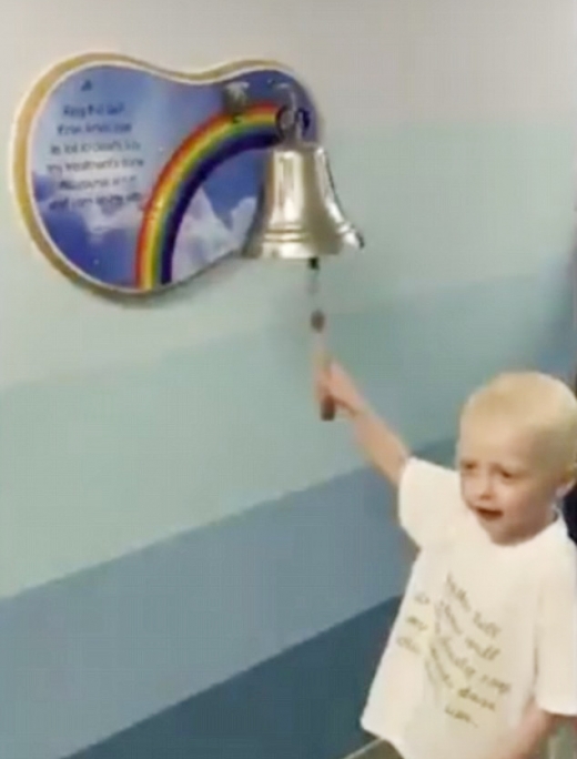 ‘암 완치의 종’을 울리는 영국의 어린이 오스카