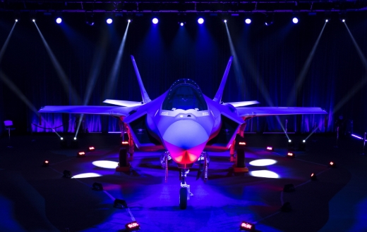 우리 공군이 스텔스 성능을 가진 F-35A 전투기를 구매하게 된 배경에는, 주변국이라고 할 수 있는 일본과 중국의 스텔스 전투기 도입 영향이 매우 컸다 (사진=록히드마틴에어로)