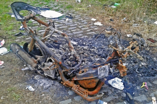 맨체스터에서 발견된 윤 씨의 도난 당한 스쿠터. 불에 탄 채 흔적만 남았다 (출처=윤구호씨)