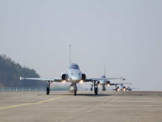 우리 공군에도 미 해군 전투기무장학교와 유사한 제29전술개발훈련비행전대가 있다 (사진=김대영)