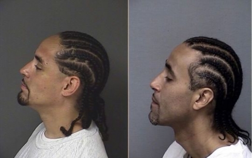 너무나 흡사한 생김새를 지닌 두 사람.