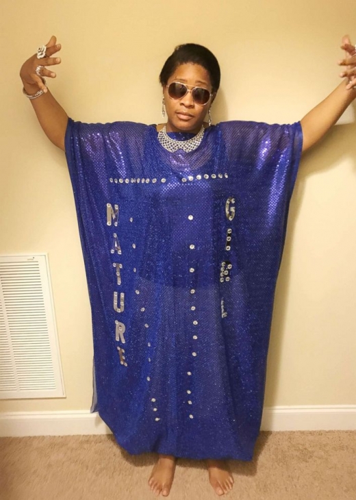 ‘스웩’(Swag, 잘난 척하고 자유분방하다)이 넘치는 교감 선생님.