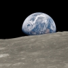 [우주를 보다] 50년 전 달에서 본 ‘지구돋이’…아름다운 블루마블