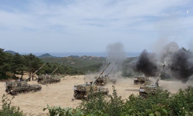 K9 자주포는 52구경장의 155mm 화포를 채용해 사거리연장탄을 사용할 경우 사거리가 40Km 이상이다 (사진=김대영)