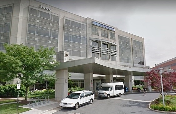 미국 버지니아 주 페어팩스에 위치한 이노마 페어 오크스 종합병원.