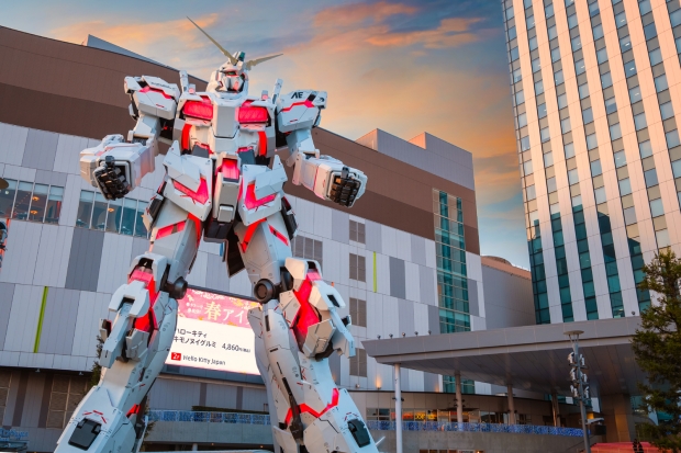 현재 오다이바 광장에 세워져 있는 실물크기 유니콘 건담 입상의 모습(사진=123rf)