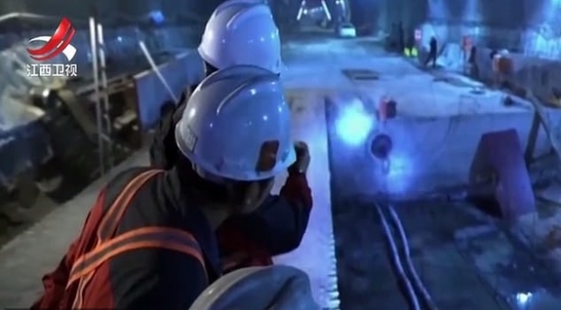 중국 화강암 산맥지대 지하에 건설 중인 ‘지하 만리장성’ 현장