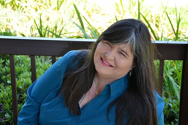 킴 해리스 데니콜라는 40년 간의 기억을 잃었다.