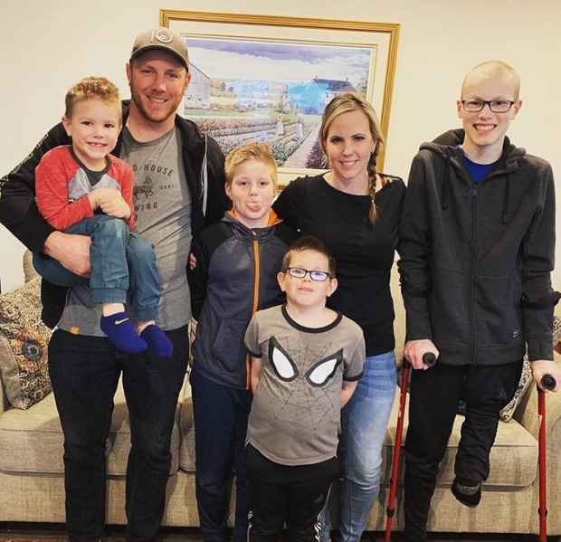 브레덴호프 가족의 모습. 맨 오른쪽이 제이콥이다.